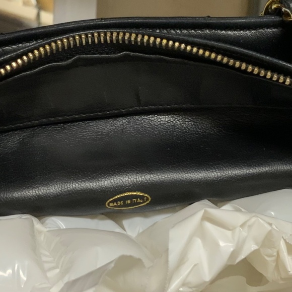 Chanel Black Quilted Shoulder Bag with Gold Chain - Picture 13 of 13